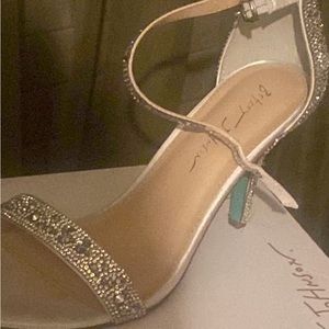 Wedding shoes they are 10w only worn once